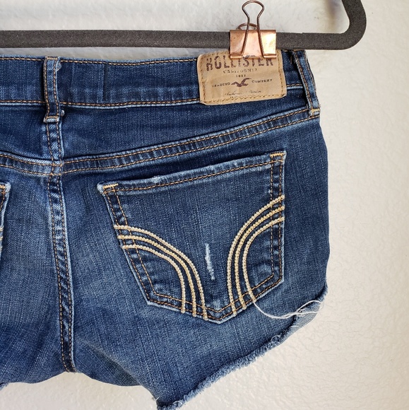 Hollister | Distressed Denim Shorts - Picture 5 of 5